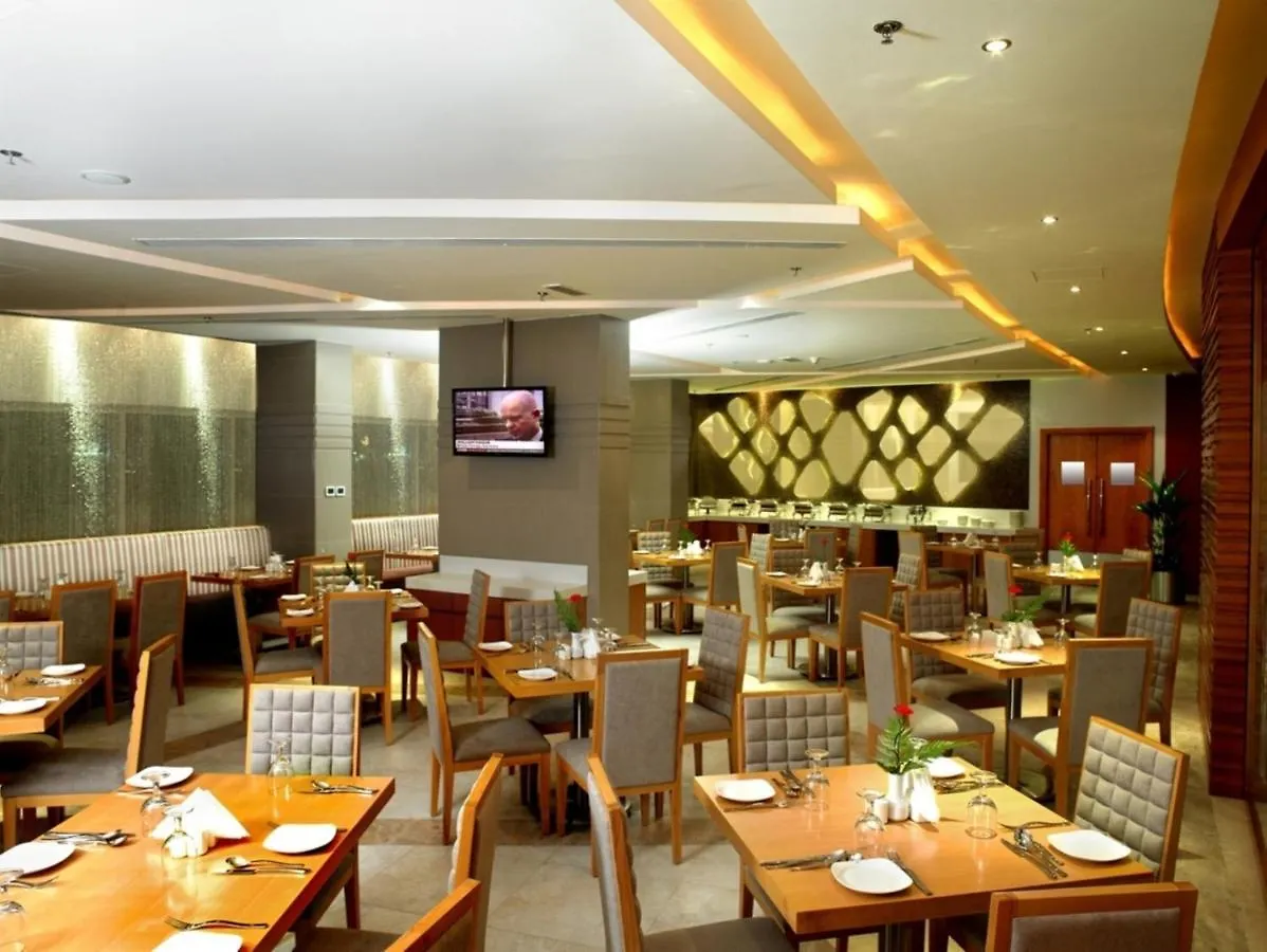 Landmark Grand Hotel Dubai 4*,